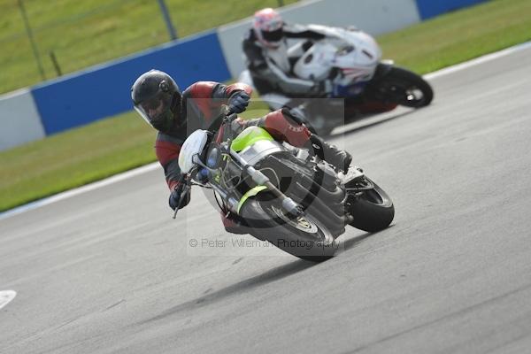 Motorcycle action photographs;Trackday digital images;donington;donington park leicestershire;donington photographs;event digital images;eventdigitalimages;no limits trackday;peter wileman photography;trackday;trackday photos