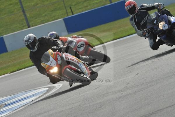 Motorcycle action photographs;Trackday digital images;donington;donington park leicestershire;donington photographs;event digital images;eventdigitalimages;no limits trackday;peter wileman photography;trackday;trackday photos