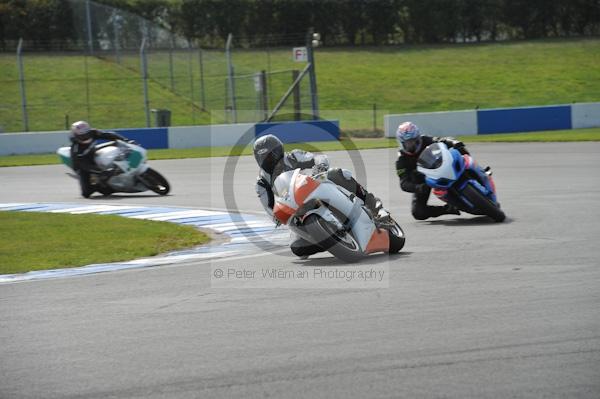 Motorcycle action photographs;Trackday digital images;donington;donington park leicestershire;donington photographs;event digital images;eventdigitalimages;no limits trackday;peter wileman photography;trackday;trackday photos