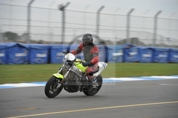 Motorcycle action photographs;Trackday digital images;donington;donington park leicestershire;donington photographs;event digital images;eventdigitalimages;no limits trackday;peter wileman photography;trackday;trackday photos
