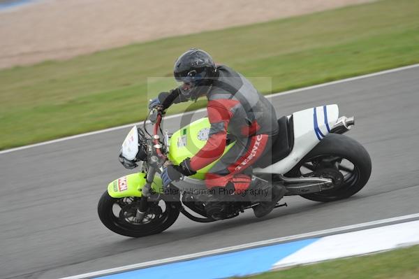 Motorcycle action photographs;Trackday digital images;donington;donington park leicestershire;donington photographs;event digital images;eventdigitalimages;no limits trackday;peter wileman photography;trackday;trackday photos