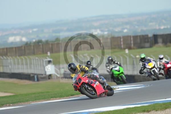 Motorcycle action photographs;Trackday digital images;donington;donington park leicestershire;donington photographs;event digital images;eventdigitalimages;no limits trackday;peter wileman photography;trackday;trackday photos