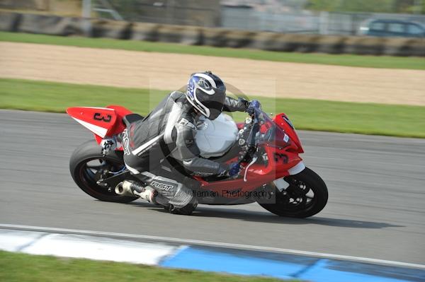 Motorcycle action photographs;Trackday digital images;donington;donington park leicestershire;donington photographs;event digital images;eventdigitalimages;no limits trackday;peter wileman photography;trackday;trackday photos