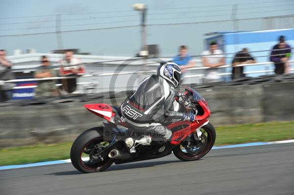 Motorcycle action photographs;Trackday digital images;donington;donington park leicestershire;donington photographs;event digital images;eventdigitalimages;no limits trackday;peter wileman photography;trackday;trackday photos