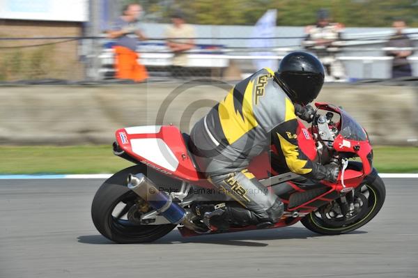 Motorcycle action photographs;Trackday digital images;donington;donington park leicestershire;donington photographs;event digital images;eventdigitalimages;no limits trackday;peter wileman photography;trackday;trackday photos