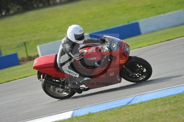 Motorcycle action photographs;Trackday digital images;donington;donington park leicestershire;donington photographs;event digital images;eventdigitalimages;no limits trackday;peter wileman photography;trackday;trackday photos