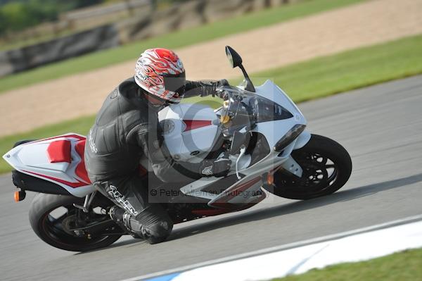 Motorcycle action photographs;Trackday digital images;donington;donington park leicestershire;donington photographs;event digital images;eventdigitalimages;no limits trackday;peter wileman photography;trackday;trackday photos