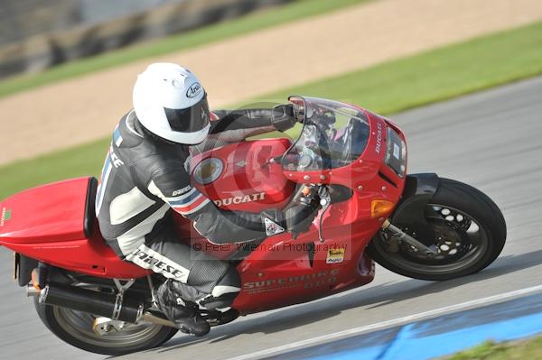Motorcycle action photographs;Trackday digital images;donington;donington park leicestershire;donington photographs;event digital images;eventdigitalimages;no limits trackday;peter wileman photography;trackday;trackday photos
