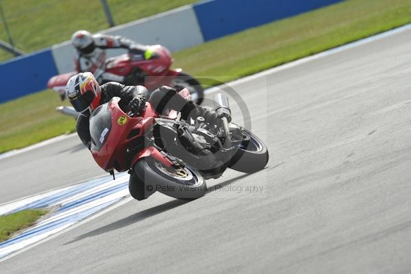 Motorcycle action photographs;Trackday digital images;donington;donington park leicestershire;donington photographs;event digital images;eventdigitalimages;no limits trackday;peter wileman photography;trackday;trackday photos