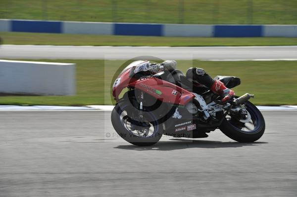 Motorcycle action photographs;Trackday digital images;donington;donington park leicestershire;donington photographs;event digital images;eventdigitalimages;no limits trackday;peter wileman photography;trackday;trackday photos