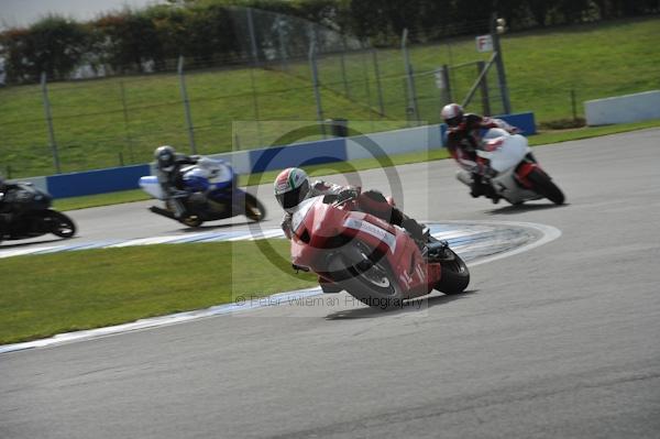 Motorcycle action photographs;Trackday digital images;donington;donington park leicestershire;donington photographs;event digital images;eventdigitalimages;no limits trackday;peter wileman photography;trackday;trackday photos