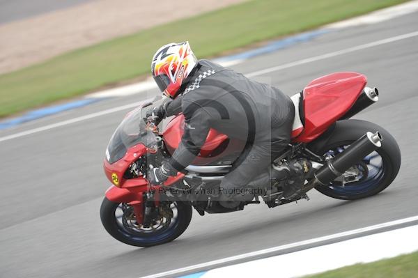 Motorcycle action photographs;Trackday digital images;donington;donington park leicestershire;donington photographs;event digital images;eventdigitalimages;no limits trackday;peter wileman photography;trackday;trackday photos