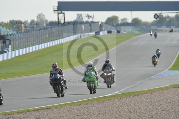 Motorcycle action photographs;Trackday digital images;donington;donington park leicestershire;donington photographs;event digital images;eventdigitalimages;no limits trackday;peter wileman photography;trackday;trackday photos