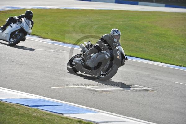 Motorcycle action photographs;Trackday digital images;donington;donington park leicestershire;donington photographs;event digital images;eventdigitalimages;no limits trackday;peter wileman photography;trackday;trackday photos