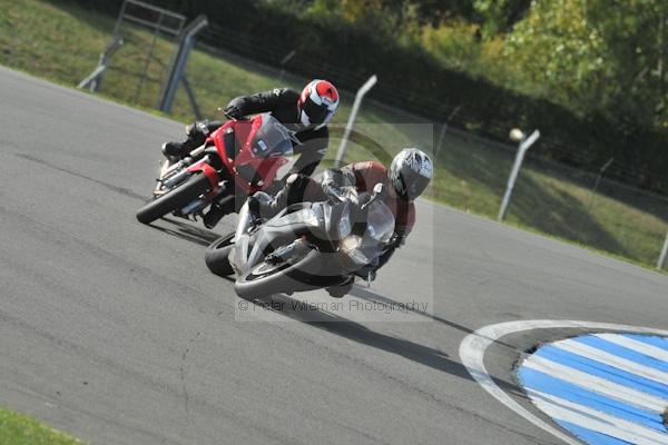 Motorcycle action photographs;Trackday digital images;donington;donington park leicestershire;donington photographs;event digital images;eventdigitalimages;no limits trackday;peter wileman photography;trackday;trackday photos