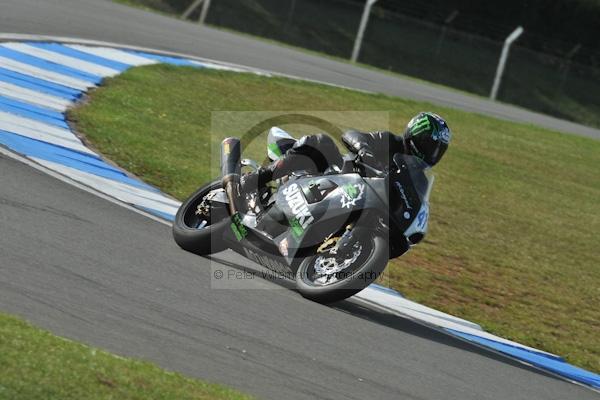 Motorcycle action photographs;Trackday digital images;donington;donington park leicestershire;donington photographs;event digital images;eventdigitalimages;no limits trackday;peter wileman photography;trackday;trackday photos