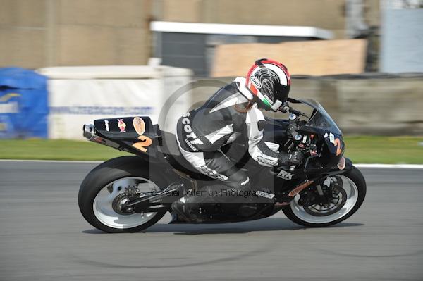 Motorcycle action photographs;Trackday digital images;donington;donington park leicestershire;donington photographs;event digital images;eventdigitalimages;no limits trackday;peter wileman photography;trackday;trackday photos