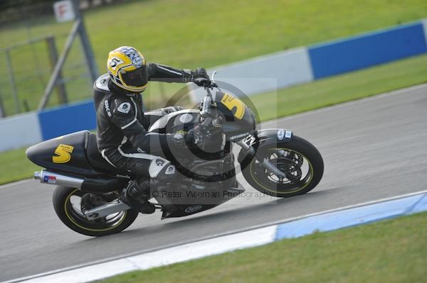 Motorcycle action photographs;Trackday digital images;donington;donington park leicestershire;donington photographs;event digital images;eventdigitalimages;no limits trackday;peter wileman photography;trackday;trackday photos