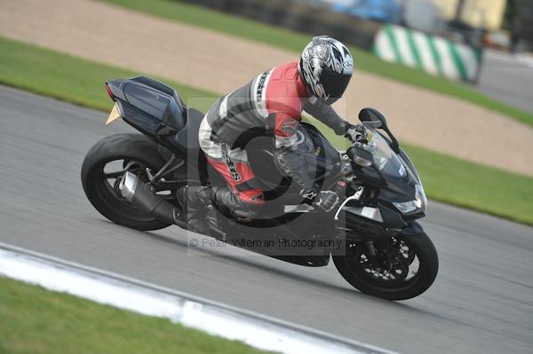 Motorcycle action photographs;Trackday digital images;donington;donington park leicestershire;donington photographs;event digital images;eventdigitalimages;no limits trackday;peter wileman photography;trackday;trackday photos