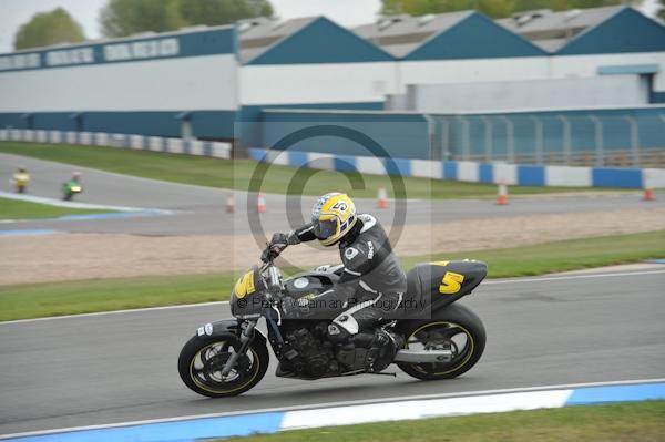 Motorcycle action photographs;Trackday digital images;donington;donington park leicestershire;donington photographs;event digital images;eventdigitalimages;no limits trackday;peter wileman photography;trackday;trackday photos