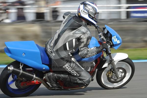 Motorcycle action photographs;Trackday digital images;donington;donington park leicestershire;donington photographs;event digital images;eventdigitalimages;no limits trackday;peter wileman photography;trackday;trackday photos