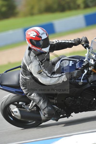 Motorcycle action photographs;Trackday digital images;donington;donington park leicestershire;donington photographs;event digital images;eventdigitalimages;no limits trackday;peter wileman photography;trackday;trackday photos