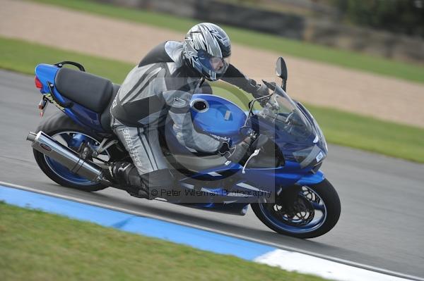 Motorcycle action photographs;Trackday digital images;donington;donington park leicestershire;donington photographs;event digital images;eventdigitalimages;no limits trackday;peter wileman photography;trackday;trackday photos