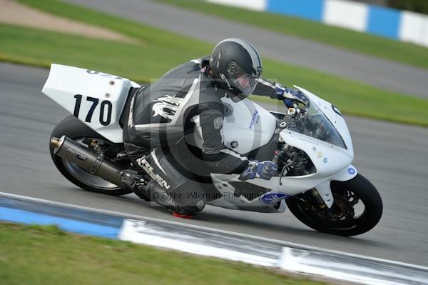 Motorcycle action photographs;Trackday digital images;donington;donington park leicestershire;donington photographs;event digital images;eventdigitalimages;no limits trackday;peter wileman photography;trackday;trackday photos