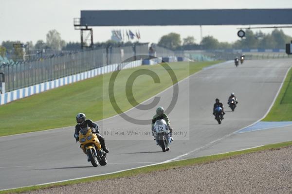 Motorcycle action photographs;Trackday digital images;donington;donington park leicestershire;donington photographs;event digital images;eventdigitalimages;no limits trackday;peter wileman photography;trackday;trackday photos