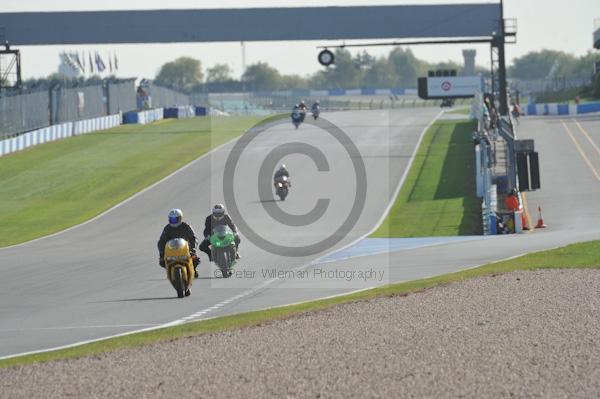 Motorcycle action photographs;Trackday digital images;donington;donington park leicestershire;donington photographs;event digital images;eventdigitalimages;no limits trackday;peter wileman photography;trackday;trackday photos