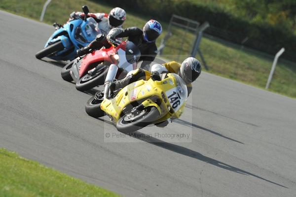 Motorcycle action photographs;Trackday digital images;donington;donington park leicestershire;donington photographs;event digital images;eventdigitalimages;no limits trackday;peter wileman photography;trackday;trackday photos