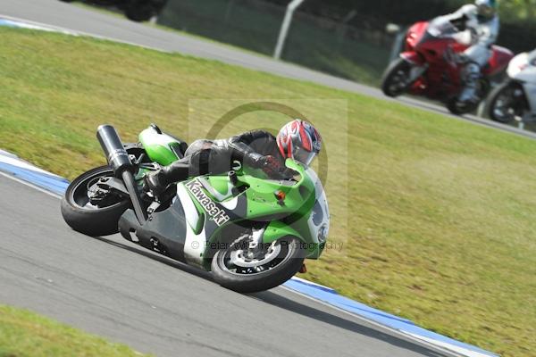 Motorcycle action photographs;Trackday digital images;donington;donington park leicestershire;donington photographs;event digital images;eventdigitalimages;no limits trackday;peter wileman photography;trackday;trackday photos
