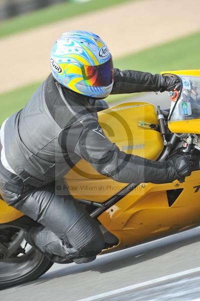 Motorcycle action photographs;Trackday digital images;donington;donington park leicestershire;donington photographs;event digital images;eventdigitalimages;no limits trackday;peter wileman photography;trackday;trackday photos