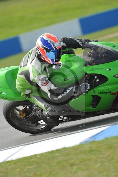 Motorcycle action photographs;Trackday digital images;donington;donington park leicestershire;donington photographs;event digital images;eventdigitalimages;no limits trackday;peter wileman photography;trackday;trackday photos
