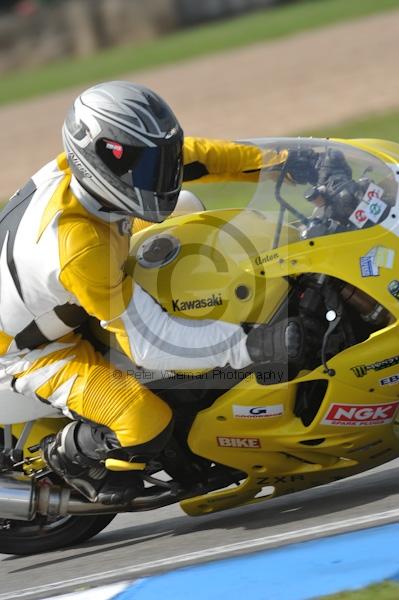 Motorcycle action photographs;Trackday digital images;donington;donington park leicestershire;donington photographs;event digital images;eventdigitalimages;no limits trackday;peter wileman photography;trackday;trackday photos