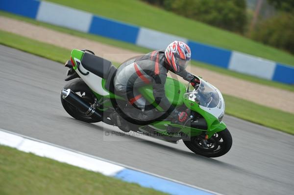 Motorcycle action photographs;Trackday digital images;donington;donington park leicestershire;donington photographs;event digital images;eventdigitalimages;no limits trackday;peter wileman photography;trackday;trackday photos