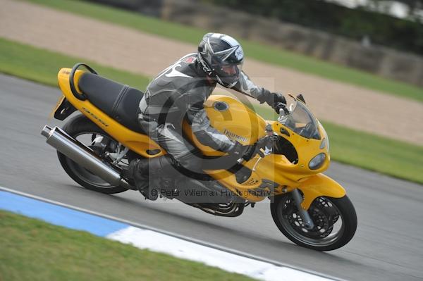 Motorcycle action photographs;Trackday digital images;donington;donington park leicestershire;donington photographs;event digital images;eventdigitalimages;no limits trackday;peter wileman photography;trackday;trackday photos