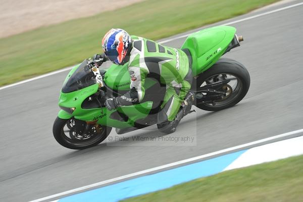 Motorcycle action photographs;Trackday digital images;donington;donington park leicestershire;donington photographs;event digital images;eventdigitalimages;no limits trackday;peter wileman photography;trackday;trackday photos