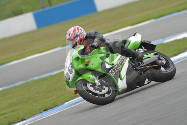 Motorcycle action photographs;Trackday digital images;donington;donington park leicestershire;donington photographs;event digital images;eventdigitalimages;no limits trackday;peter wileman photography;trackday;trackday photos