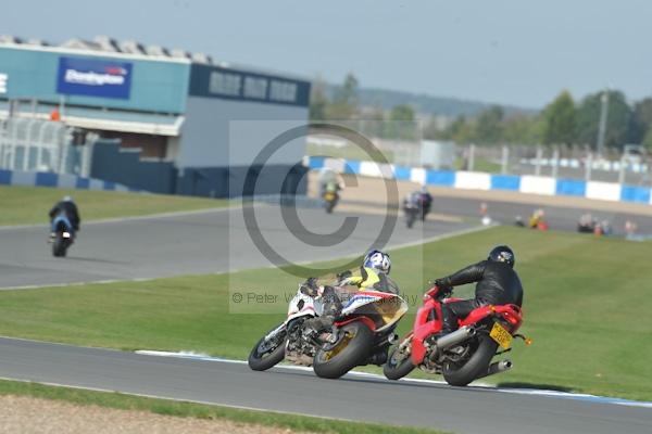 Motorcycle action photographs;Trackday digital images;donington;donington park leicestershire;donington photographs;event digital images;eventdigitalimages;no limits trackday;peter wileman photography;trackday;trackday photos