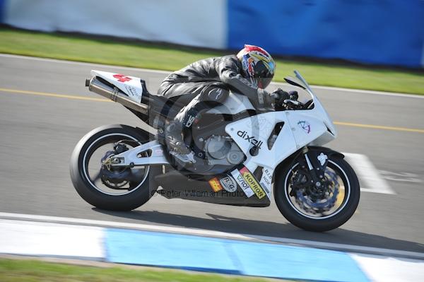 Motorcycle action photographs;Trackday digital images;donington;donington park leicestershire;donington photographs;event digital images;eventdigitalimages;no limits trackday;peter wileman photography;trackday;trackday photos