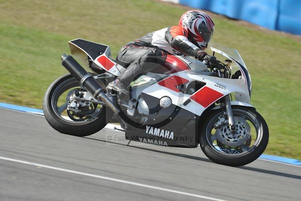 Motorcycle action photographs;Trackday digital images;donington;donington park leicestershire;donington photographs;event digital images;eventdigitalimages;no limits trackday;peter wileman photography;trackday;trackday photos
