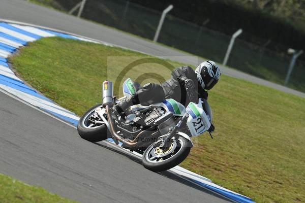 Motorcycle action photographs;Trackday digital images;donington;donington park leicestershire;donington photographs;event digital images;eventdigitalimages;no limits trackday;peter wileman photography;trackday;trackday photos
