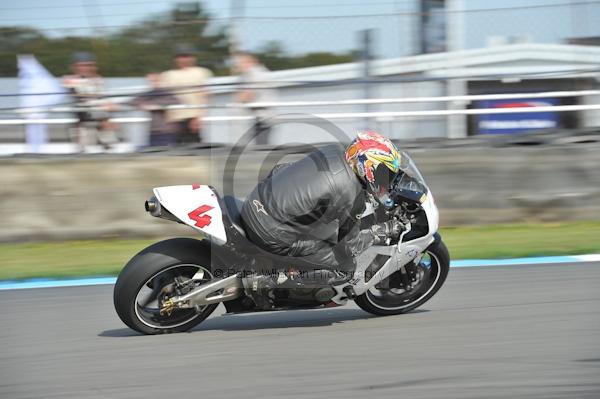 Motorcycle action photographs;Trackday digital images;donington;donington park leicestershire;donington photographs;event digital images;eventdigitalimages;no limits trackday;peter wileman photography;trackday;trackday photos