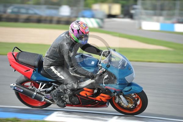 Motorcycle action photographs;Trackday digital images;donington;donington park leicestershire;donington photographs;event digital images;eventdigitalimages;no limits trackday;peter wileman photography;trackday;trackday photos