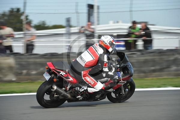 Motorcycle action photographs;Trackday digital images;donington;donington park leicestershire;donington photographs;event digital images;eventdigitalimages;no limits trackday;peter wileman photography;trackday;trackday photos