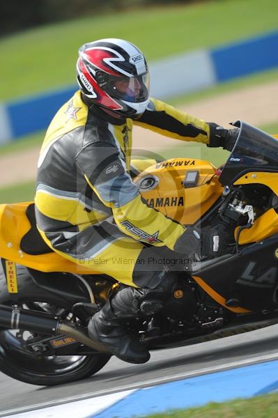 Motorcycle action photographs;Trackday digital images;donington;donington park leicestershire;donington photographs;event digital images;eventdigitalimages;no limits trackday;peter wileman photography;trackday;trackday photos