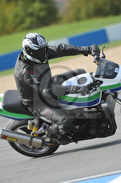 Motorcycle action photographs;Trackday digital images;donington;donington park leicestershire;donington photographs;event digital images;eventdigitalimages;no limits trackday;peter wileman photography;trackday;trackday photos
