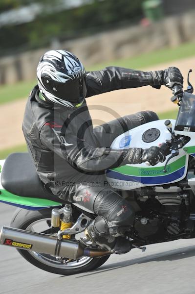 Motorcycle action photographs;Trackday digital images;donington;donington park leicestershire;donington photographs;event digital images;eventdigitalimages;no limits trackday;peter wileman photography;trackday;trackday photos