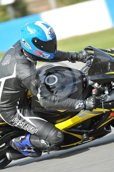 Motorcycle action photographs;Trackday digital images;donington;donington park leicestershire;donington photographs;event digital images;eventdigitalimages;no limits trackday;peter wileman photography;trackday;trackday photos